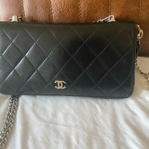 Chanel Black Zipper Crossbody Wallet